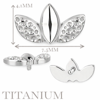 Implant Grade ASTM F136 Titanium Hammering 3 Leaf Internaly Threaded Labret